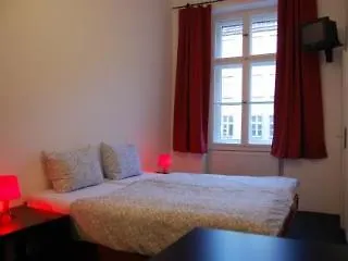 Отель Goldmarie 3*