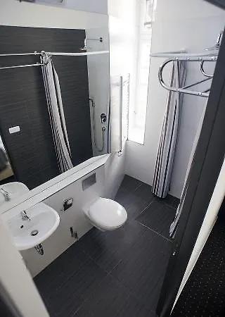 فندق غولدماري 3*