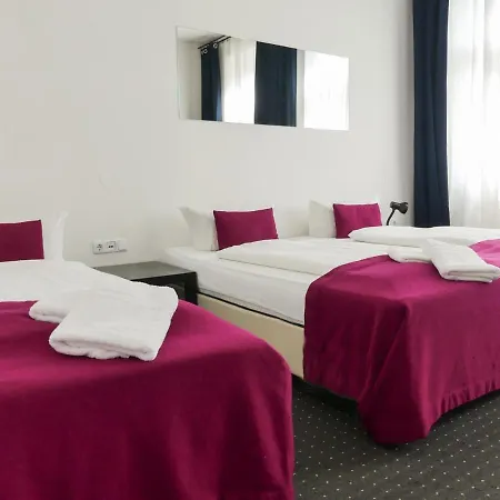 Goldmarie Hotel 3*
